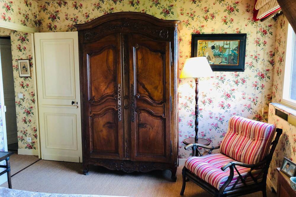 Magnificent residence Moulin Saint-Laurent Deauville with swimming pool & sauna 12 people in Deauville, Lisieux und Umgebung
