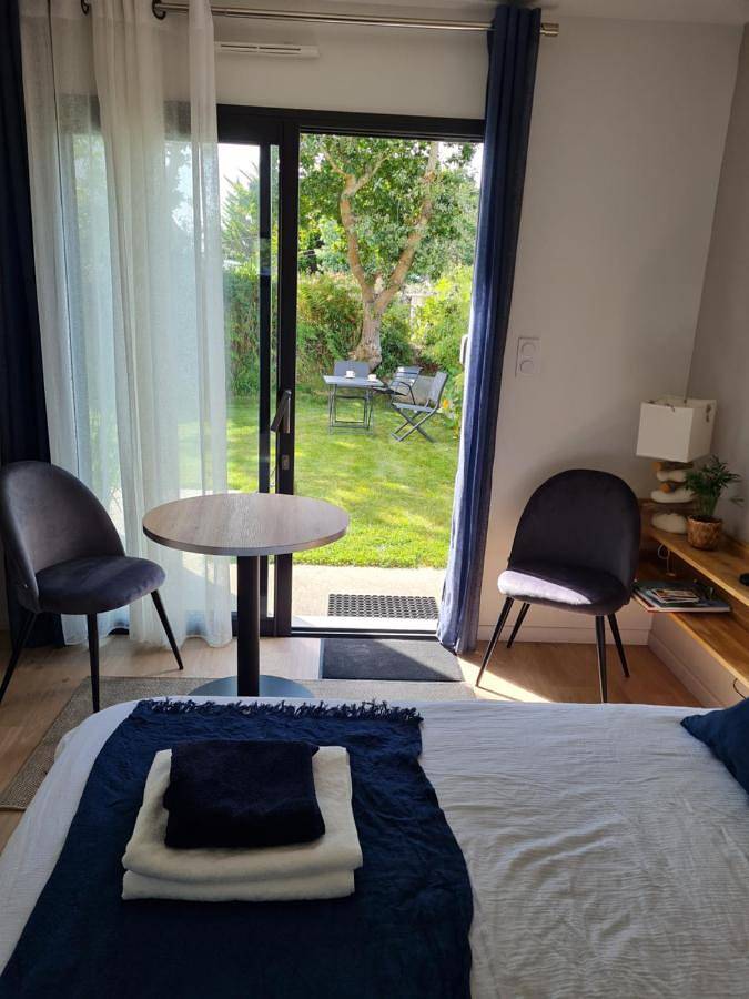 Gîte pour 2 personnes, avec jardin et terrasse dans Plage Kerler Fouesnant - 3