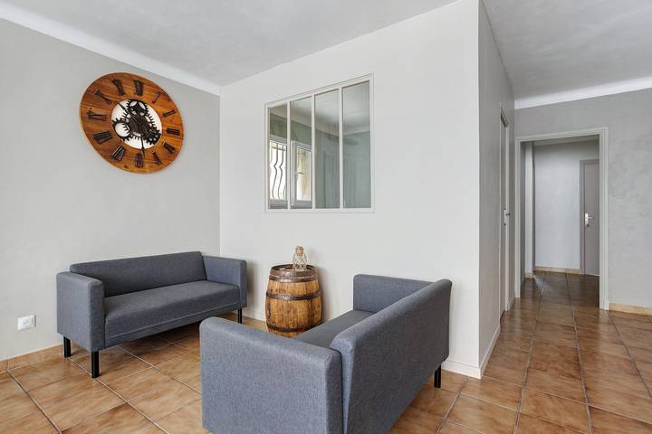 Chambre 'Terracota' avec jardin partagé et Wi-Fi in Elne, Côte d'Améthyste