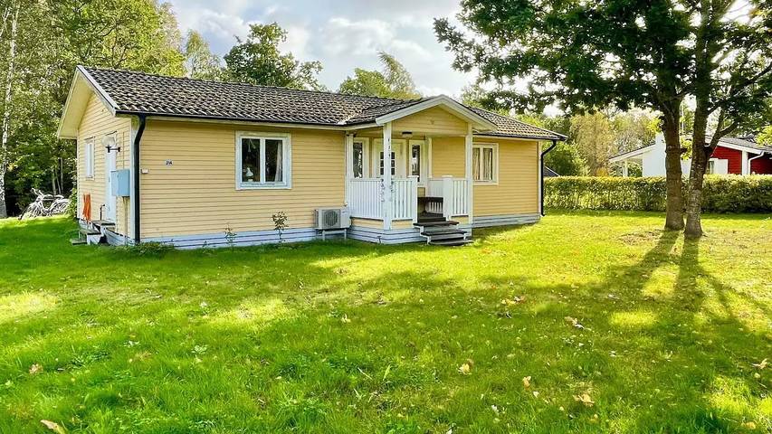 Ferienhaus für 8 Personen, mit Garten