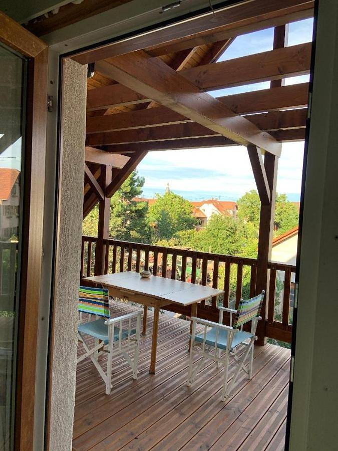 Location de vacances pour 2 personnes, avec jardin ainsi que terrasse et vue à Hœrdt - 2