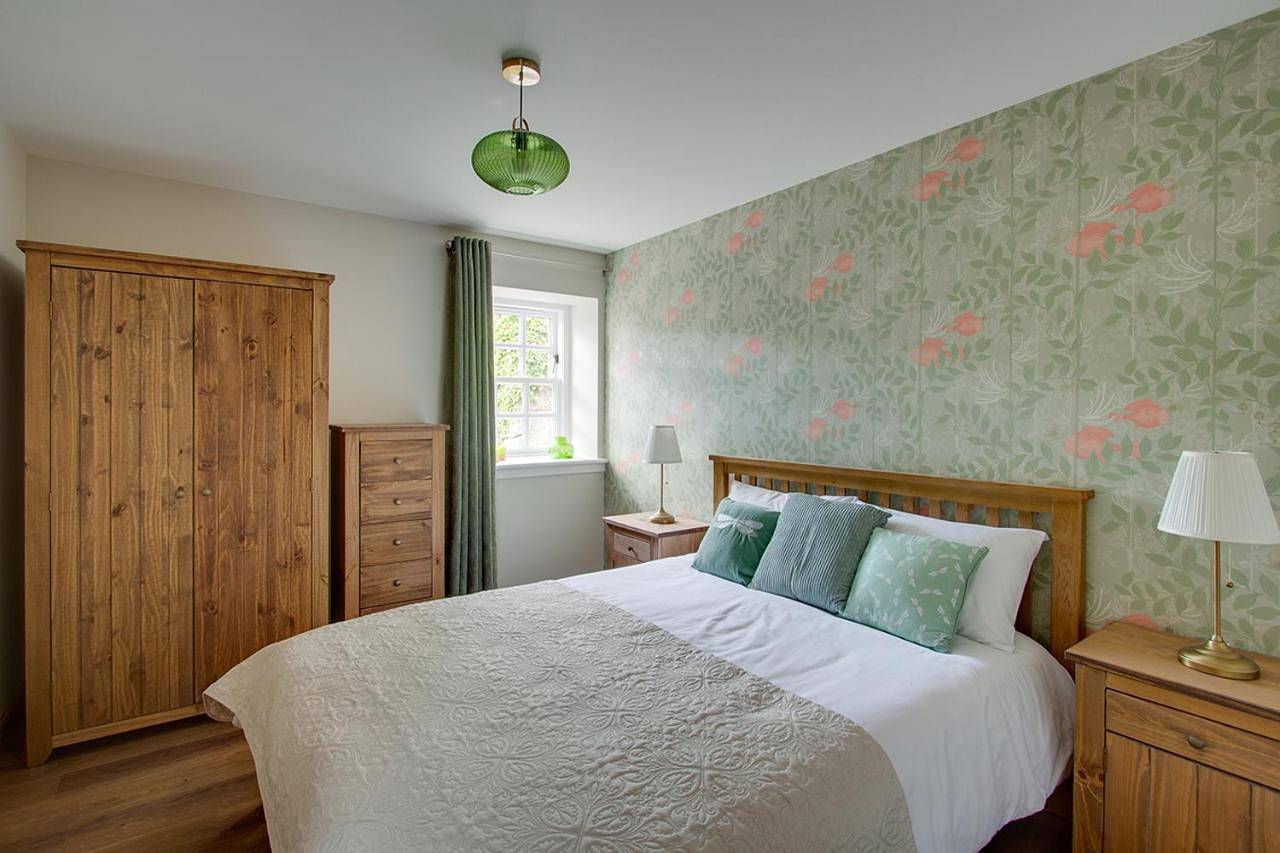 Three-Bedroom House in Angus