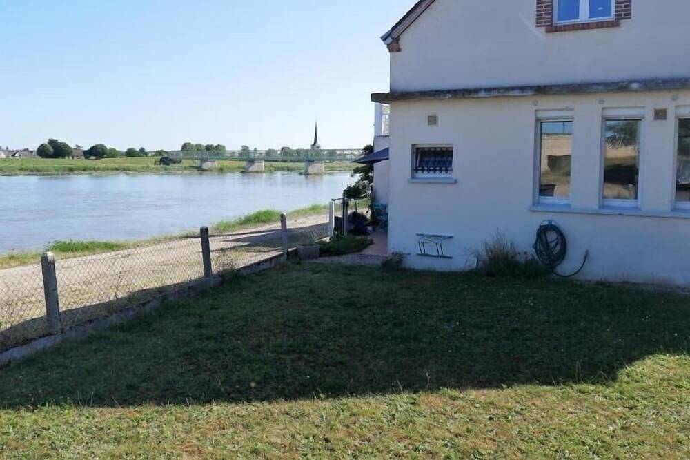 Charmante Maison pour 6 à St Père-sur-Loire, Vue Loire in Saint-Père-sur-Loire, Vallée de la Loire