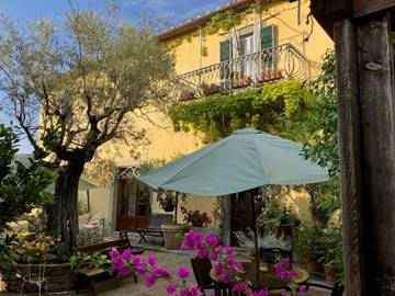 Vacation Rental for 20 Guests in Sodo, Cortona, Picture 1