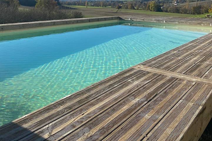 Gîte pour 22 personnes, avec jardin à La Salvetat-Belmontet