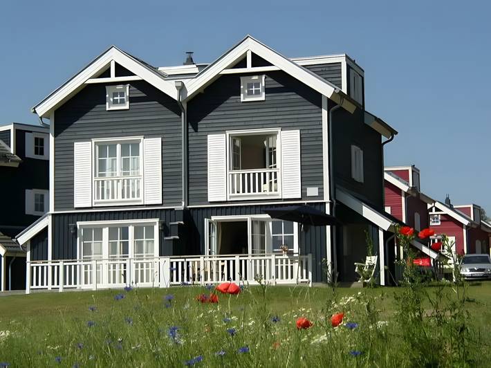 Ferienwohnung für 5 Personen, mit Seeblick und Sauna sowie Garten, mit Haustier in Hansa-Park