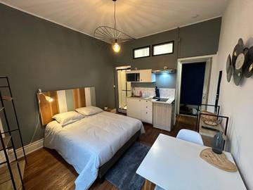 Gîte pour 2 personnes, avec terrasse et vue dans Thermes Callou