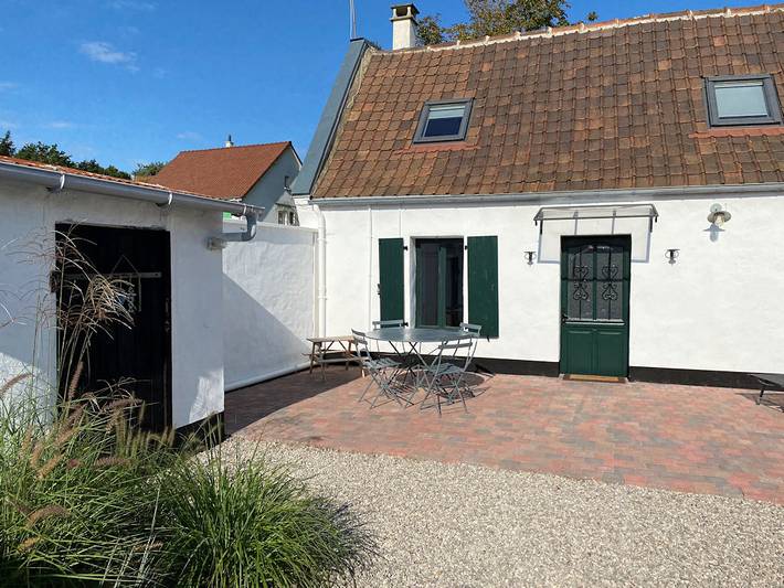 Gîte pour 4 personnes, avec terrasse et jardin