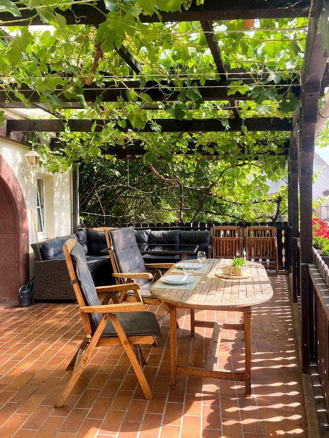 Ferienwohnung für 3 Personen, mit Terrasse und Garten sowie Ausblick in Gleisweiler - 2