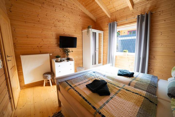 Ferienhaus für 4 Personen, mit Seeblick und Garten sowie Ausblick und Sauna in Mendig - 4