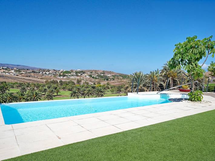 Casa rural para 8 personas, con terraza además de jardín y piscina en Salobre - 2