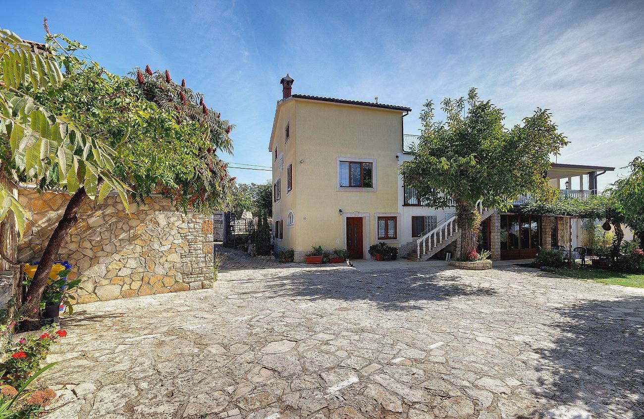 Appartement entier, Appartement de vacances pour 3 personnes avec jardin in Istrie centrale