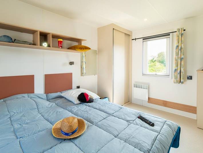 Camping Les Carolins - Mobilhome 4 personnes - Privilège - 30 m² - 2 chambres - Pmr in Port-Bail-sur-Mer, Côte de la Déroute