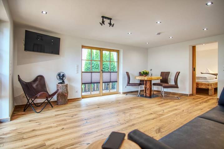 Ferienwohnung für 6 Personen, mit Balkon und Terrasse sowie Garten und Ausblick in Prem - 4