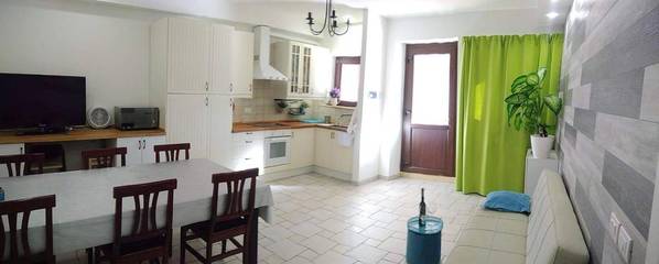 Gîte pour 4 personnes, avec jardin à Morrovalle