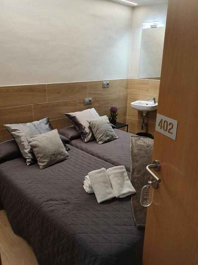Pensión San Ramón in Centro Barcelona, Barcelona