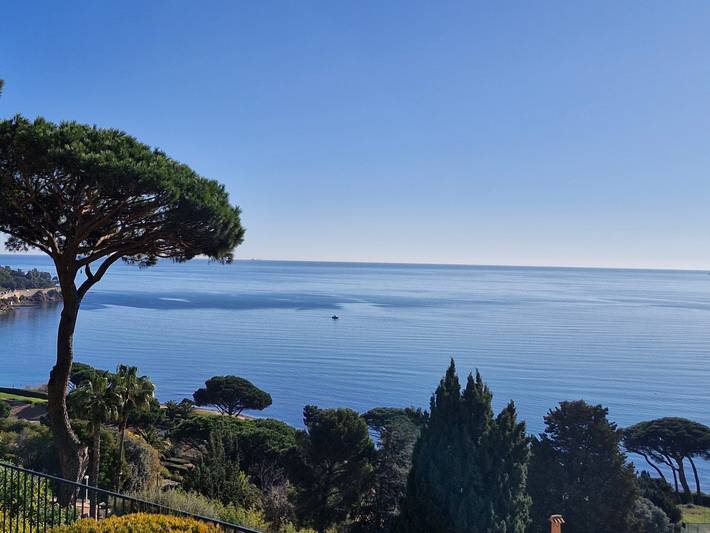 Appartement entier, Appartement 3 pièces avec Wifi et terrasse à Sainte-Maxime in Sainte-Maxime, Côte méditerranéenne (France)
