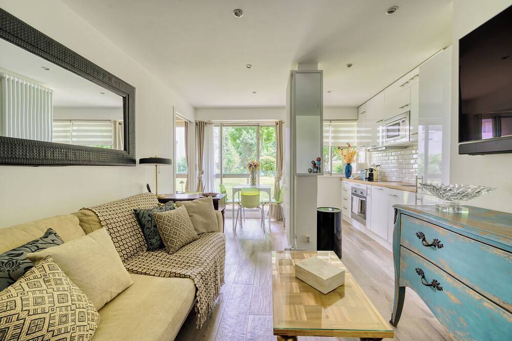 Appartement De Vacances pour 4 Personnes dans Clichy, Hauts-de-Seine