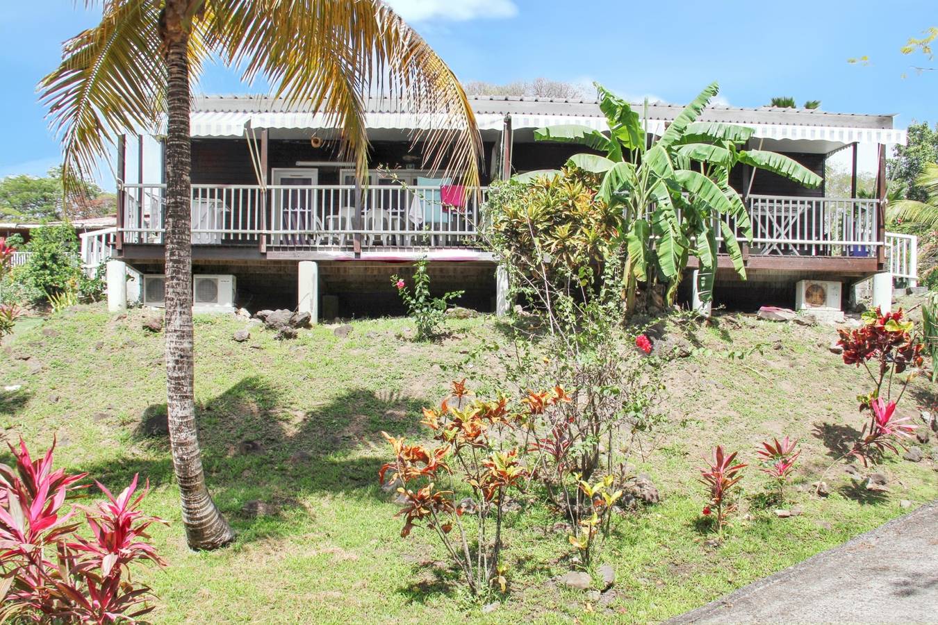 Charming bungalow in Bouillante with terrace and barbecue in Bouillante, Guadeloupe (Caribbean)