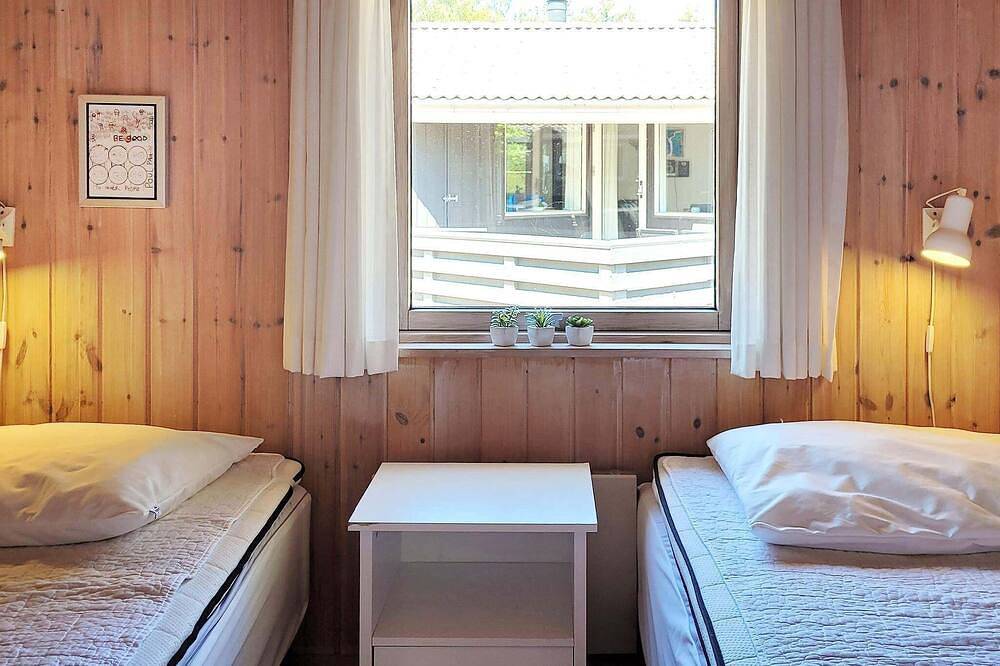 8 Personen Ferienhaus in Nexø in Snogebæk, Bornholm