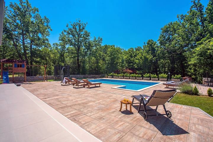 Villa für 10 Personen, mit Garten und Pool in Split-Dalmatien - 4