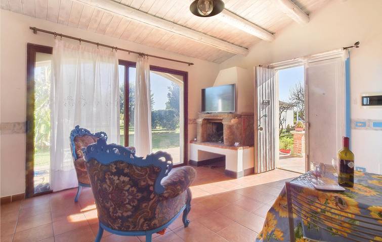 Accogliente appartamento di 65mq con aria condizionata, piscina e cucina in Cassibile, Siracusa
