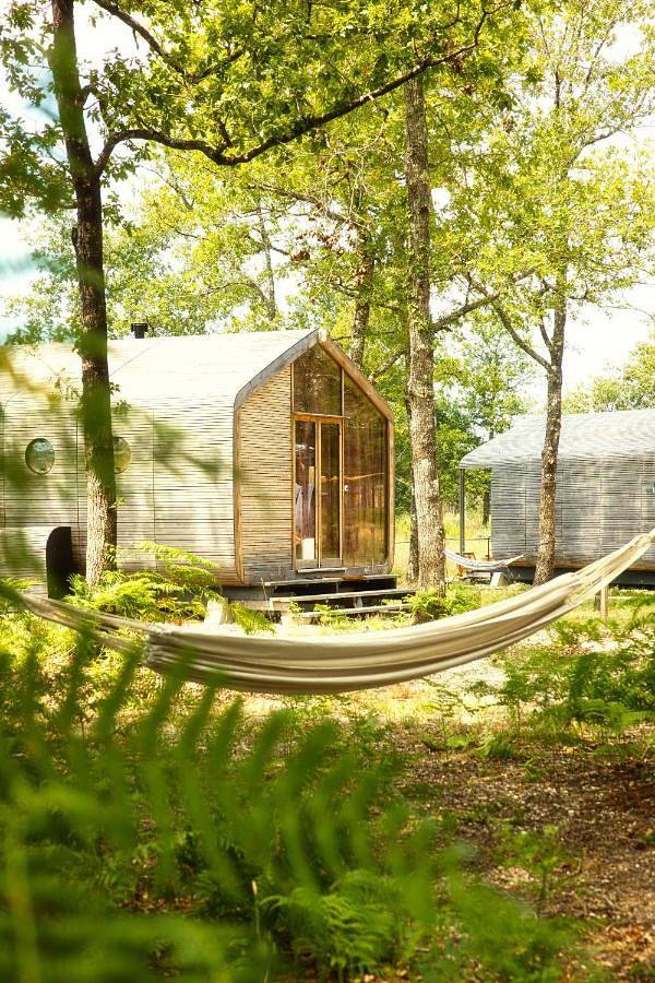 Location de vacances pour 4 personnes, avec vue ainsi que terrasse et jardin, animaux acceptés à Listrac-Médoc