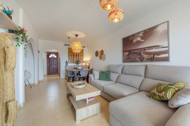 Apartamento entero, Apartamento 'Dúplex Olalla Playa' con vistas al mar, Wi-Fi y aire acondicionado in Palomares, Cuevas del Almanzora