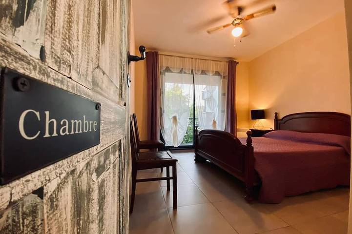 Gîte pour 11 personnes, avec balcon ainsi que jardin et jacuzzi à Espéraza - 3