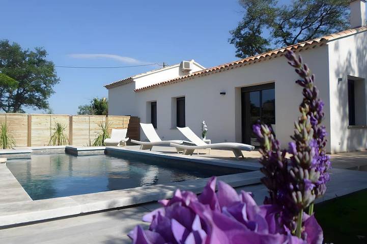 Location de vacances pour 6 personnes, avec jardin à Saint-Marcellin-lès-Vaison