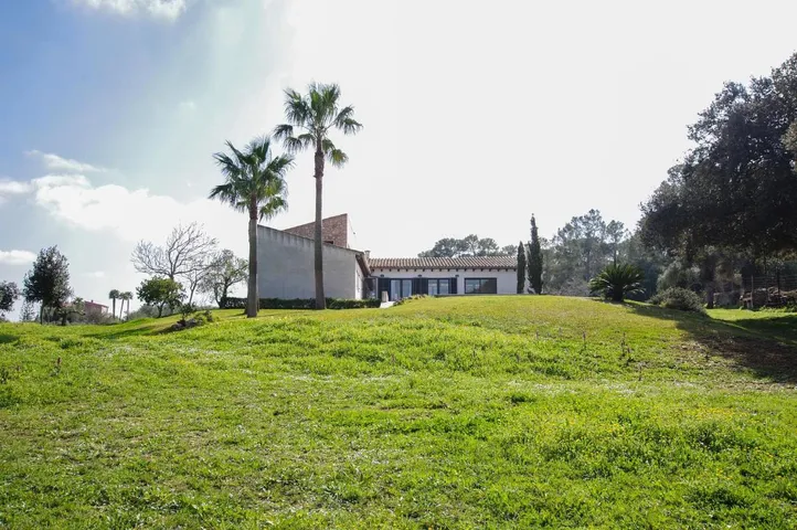 Chalet para 8 personas, con piscina y terraza además de jardín y vistas - 1