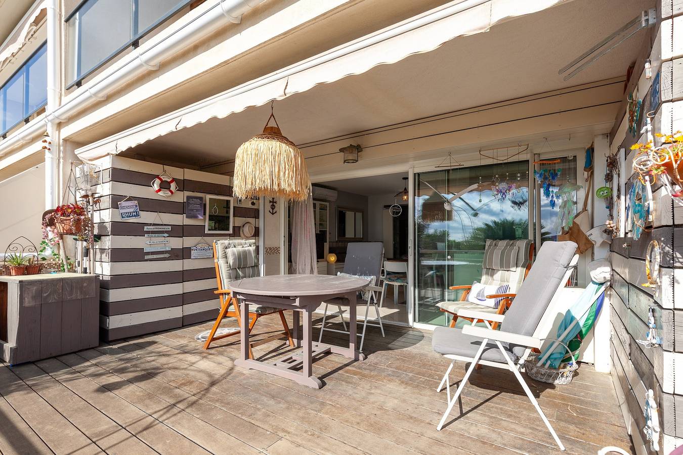 Apartamento entero, Apartamento frente al mar con vistas al mar, Wi-Fi y aire acondicionado. in La Ciotat, Marsella region