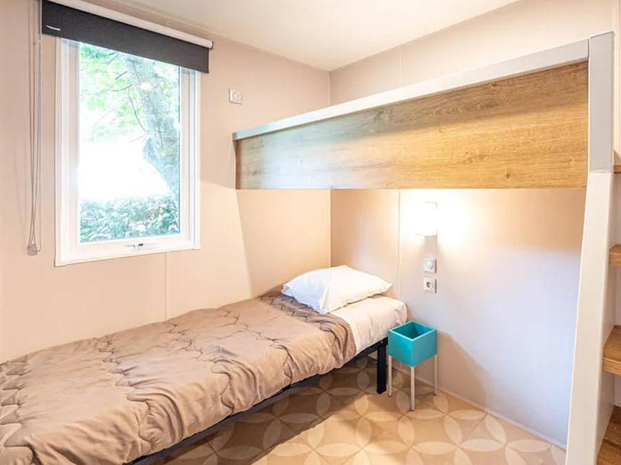 Camping Arc en Ciel - Mobilheim 7 personen - Mobilheim 4 Kleeblätter - 3 Schlafzimmer - Klima. in Vallon-Pont-d'Arc, Ardèche