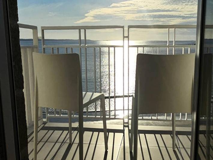 Location de vacances pour 2 personnes, avec piscine et jardin dans Plage Tresmeur