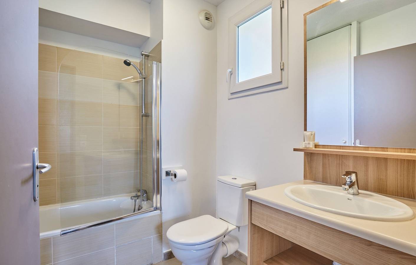 Estudio entero, Les Océanides S2p in La Londe-les-Maures, Parque nacional Port-Cros