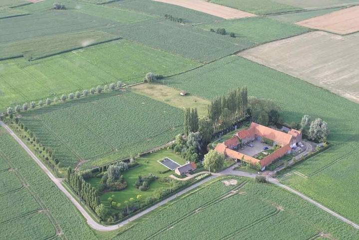 Location de vacances pour 2 personnes, avec sauna et vue ainsi que piscine et jardin à Celles (Hainaut) - 2