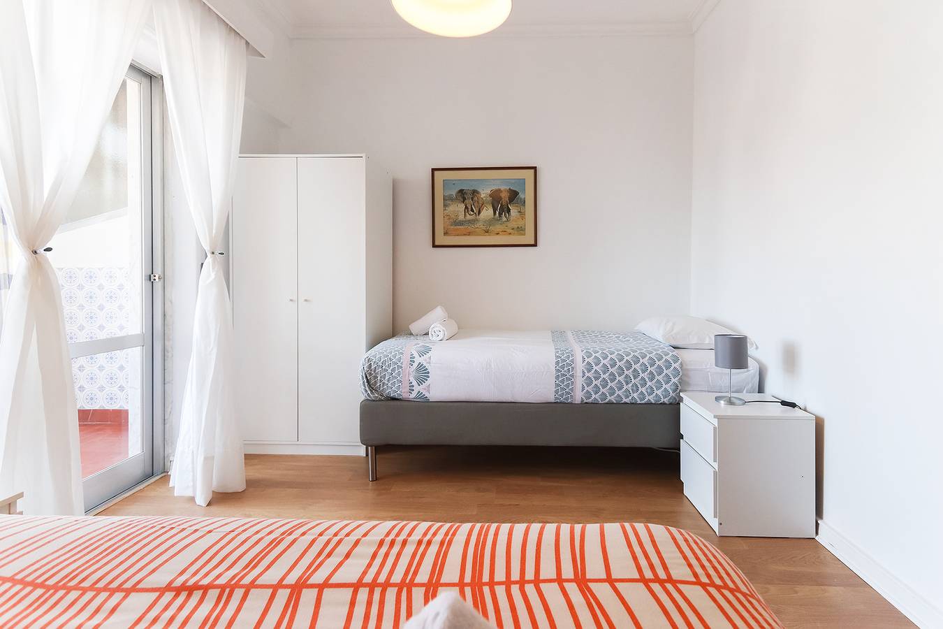 Ganze Wohnung, Ferienwohnung für 8 Personen mit Balkon in Costa de Lisboa