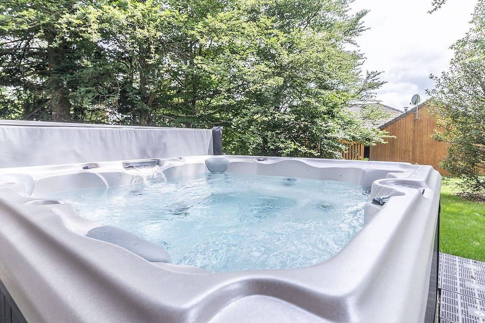 Luxury Lodge Near Golf Course with Private Jacuzzi and Spa Access in Le Chambon-sur-Lignon in Le Chambon-sur-Lignon, Massif Central