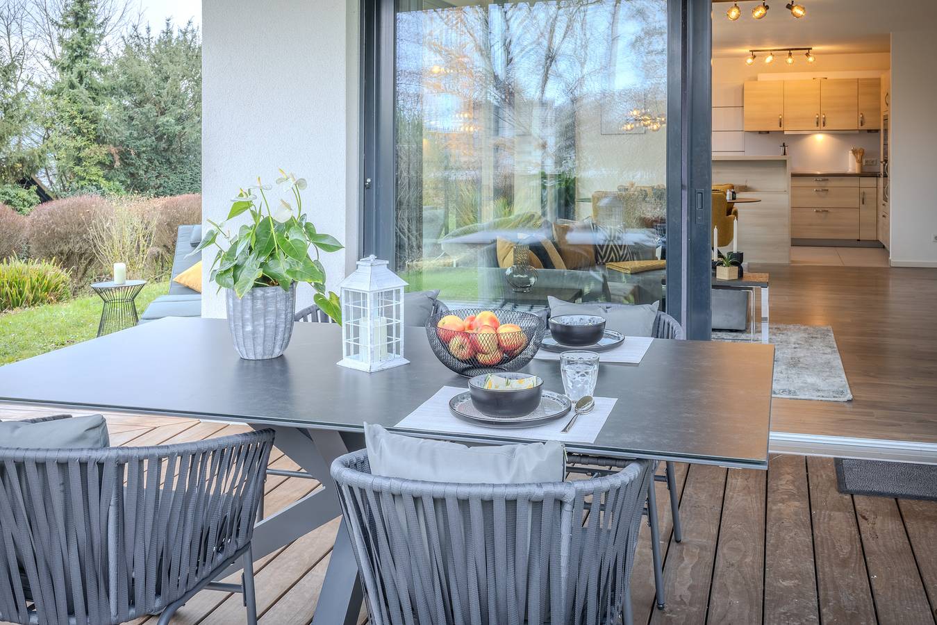 Ganze Ferienwohnung, Ferienwohnung Konrad - Ferienwohnung im Obergeschoss, 100 qm, 2 Schlafzimmer, Balkon, max. 4 Personen in Gaienhofen, Untersee