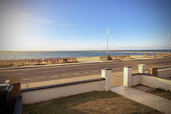 Location de vacances pour 5 personnes, avec Terrasse ainsi que Jardin et Vue à Grand-Fort-Philippe