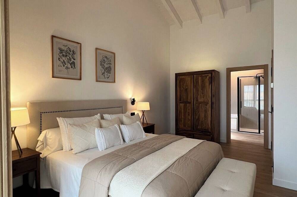 Top category rural house in Asturias - Garden, fireplace and relax. in Carreño, Costa Verde (Spanien)