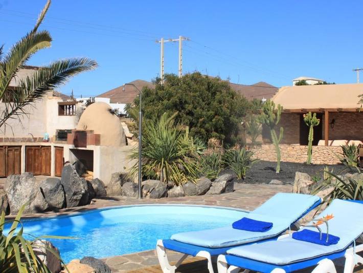 Casa rural para 3 personas, con Terraza y Jardín además de Piscina y Vistas en Tuineje - 2