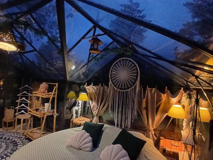 Gîte pour 3 personnes, avec sauna ainsi que jardin et jacuzzi à Laussonne - 2