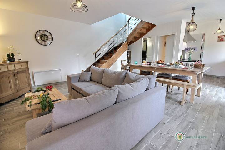 Gîte pour 6 personnes, avec Terrasse et Jardin à Pléhédel