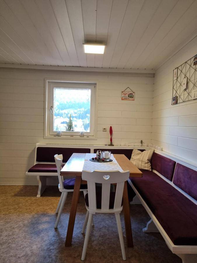 Ferienwohnung für 2 Personen, mit Balkon und Ausblick in Alberschwende - 2