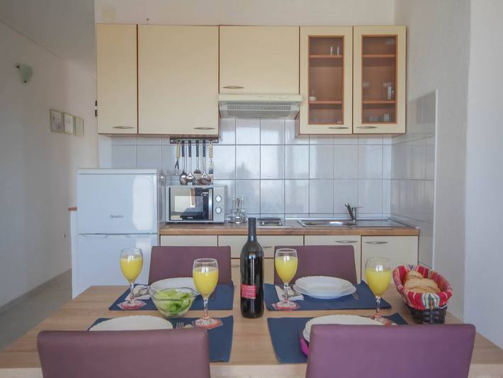 Ganze Wohnung, Apartments Horvat - Yellow in Tisno, Murter