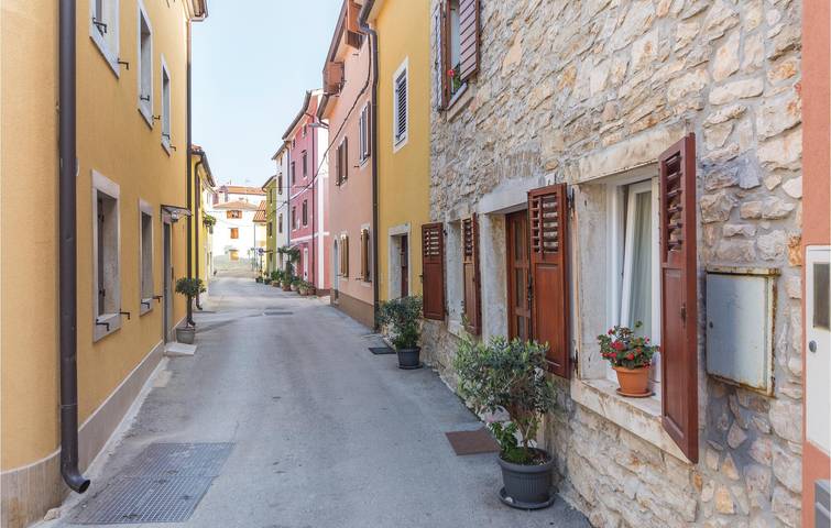 Ferienwohnung für 3 Personen, mit Terrasse in Novigrad - 2