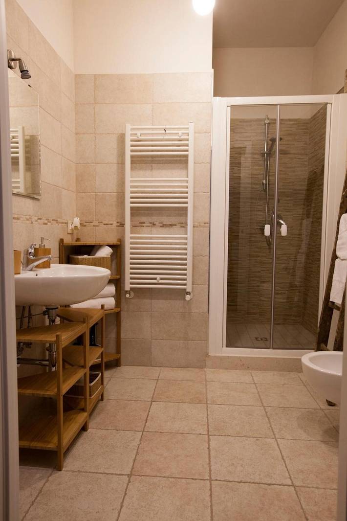 Room 'Dimora Nonna Rosa with Balcony' with Balcony, Wi-Fi and Air Conditioning in Conversano, Bari Province