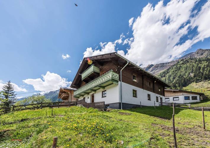 Ferienhaus für 8 Personen, mit Balkon und Terrasse sowie Garten in Rauris