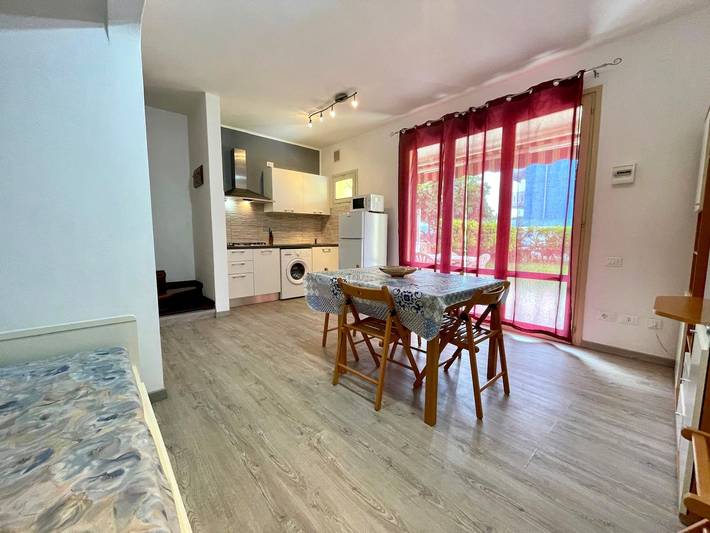 Ferienhaus für 6 Personen, mit Balkon/Terrasse und Garten in Porto Santa Margherita - 3